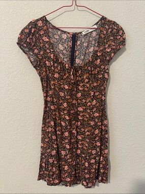Eloise Black Floral Short Dress with Pink Rose Print size xsmall